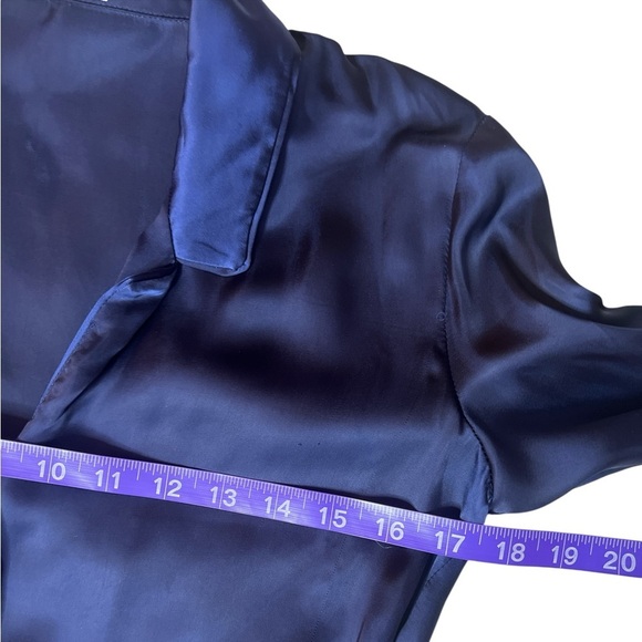 Wilfred Aritzia Blue Satin Cupro Tie-Front Collard Blouse Women's Size XXS - Picture 13 of 17